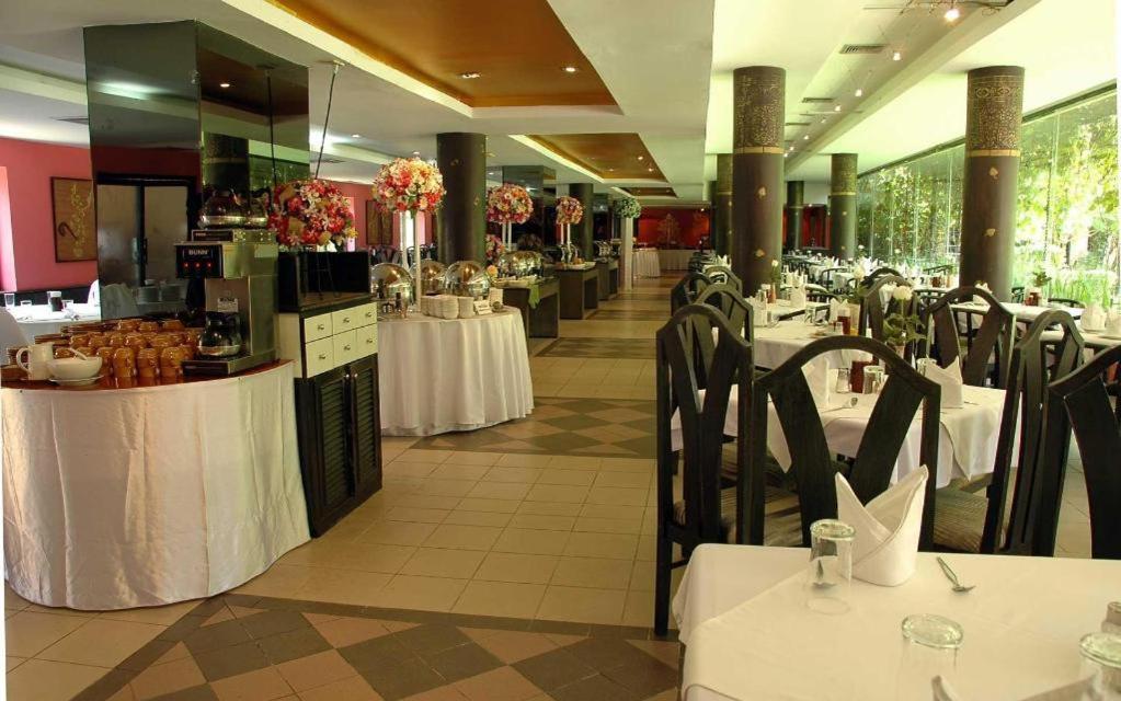 Holiday Garden Hotel Chiang Mai Dış mekan fotoğraf