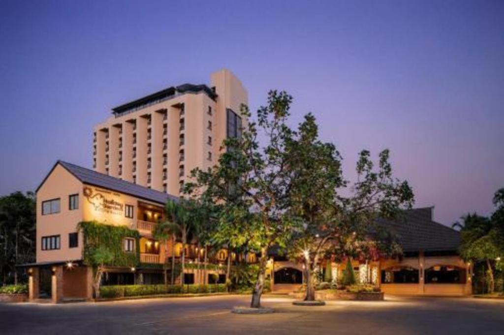 Holiday Garden Hotel Chiang Mai Dış mekan fotoğraf